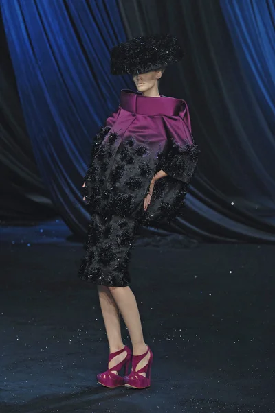 Look 12